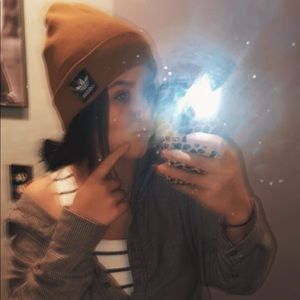 Meet your Posher, Maddy